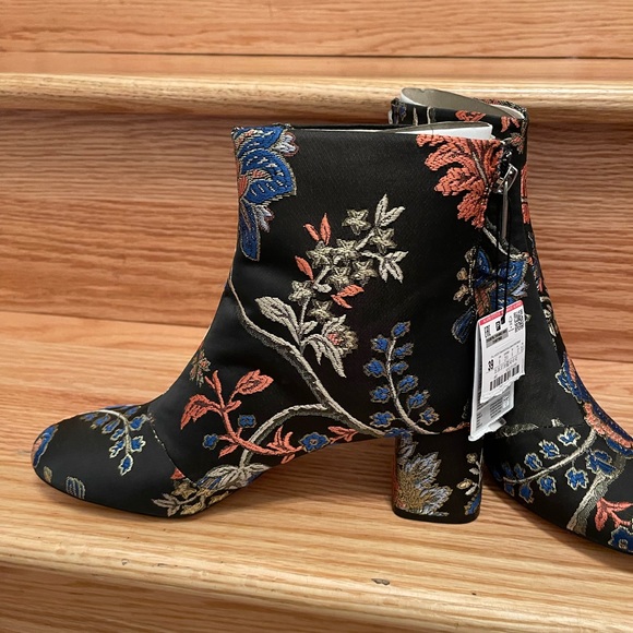 🌸ZARA Floral Embroidered Jacquard Ankle Booties Size 8 🌸 - Picture 4 of 16